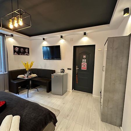 The Fame - Modern Studio In Top Location & Parking Craiova Exterior foto